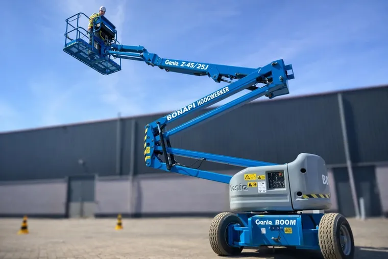Cherry picker trainings hero image